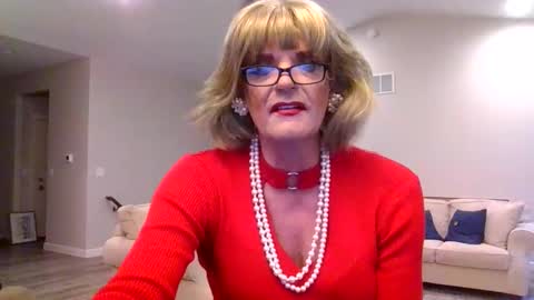 dianeheels online show from 10-16-25, 01:56