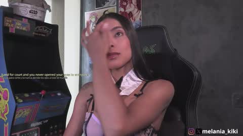 Melania   -    online show from 11-18-25, 08:35