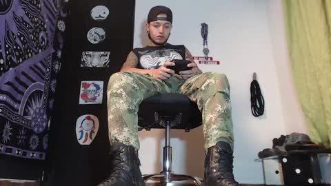 DICAPRIO online show from 12-10-24, 01:11