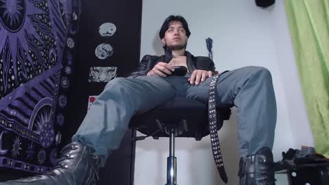 DICAPRIO online show from 12-13-24, 06:59