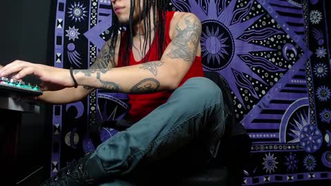 DICAPRIO online show from 01-09-25, 09:47