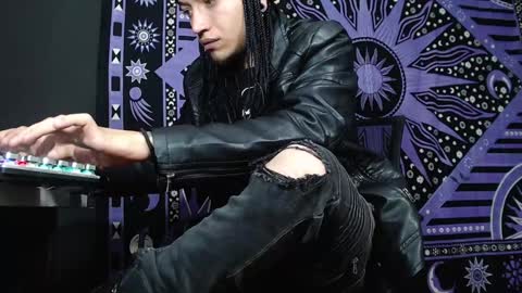 DICAPRIO online show from 01-10-25, 08:04