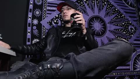 DICAPRIO online show from 01-28-25, 02:53