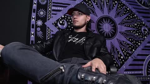 DICAPRIO online show from 01-28-25, 09:29