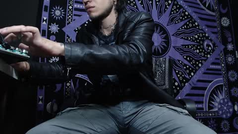 DICAPRIO online show from 02-07-25, 04:46