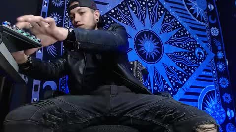 DICAPRIO online show from 02-18-25, 10:25