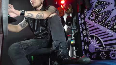 DICAPRIO online show from 03-10-25, 05:39