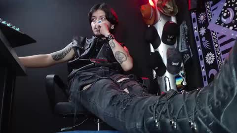 DICAPRIO online show from 03-12-25, 09:45