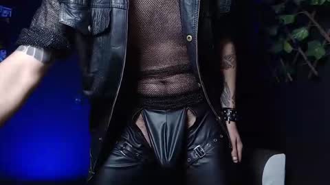 DICAPRIO online show from 10-24-25, 05:59