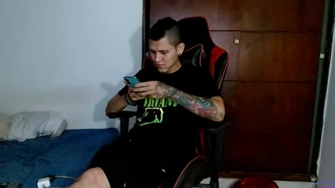 Snapshot of dick_monster23cm chatting on 05-14-26, 10:27 dick_monster23cm online show from 05-14-26, 10:27