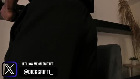 Snapshot of dickgriffith chatting on 01-14-25, 11:42 Dick Griffith online show from 01-14-25, 11:42