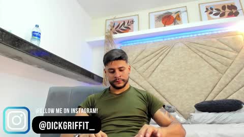 Snapshot of dickgriffith chatting on 02-13-25, 03:35 Dick Griffith online show from 02-13-25, 03:35