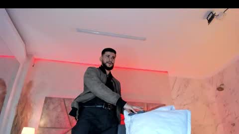 Snapshot of dickgriffith chatting on 01-18-26, 12:20 Dick Griffith online show from 01-18-26, 12:20