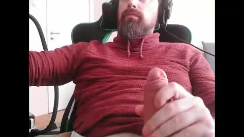 Snapshot of dickstaza chatting on 02-25-26, 12:26 dickstaza online show from 02-25-26, 12:26