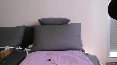 Snapshot of dickstaza chatting on 03-10-26, 11:37 dickstaza online show from 03-10-26, 11:37