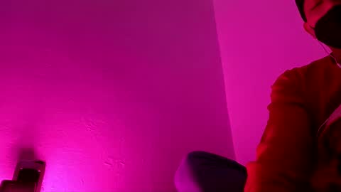 Snapshot of dickyjackenzi chatting on 12-13-25, 09:53 dickyjackenzi online show from 12-13-25, 09:53