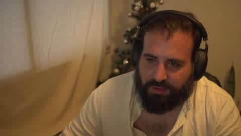 Snapshot of dicristalino chatting on 12-04-24, 10:41 Cristian Dipolino online show from 12-04-24, 10:41