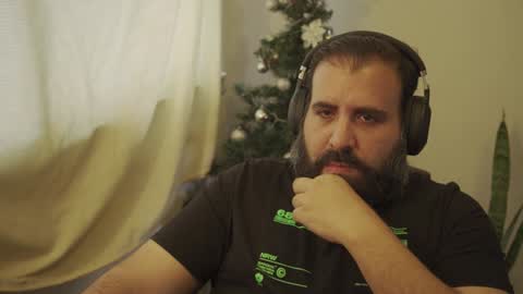 Snapshot of dicristalino chatting on 12-12-24, 09:37 Cristian Dipolino online show from 12-12-24, 09:37