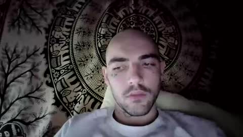 Snapshot of didismurf02 chatting on 05-05-26, 01:02 didismurf02 online show from 05-05-26, 01:02