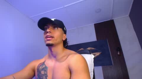 Snapshot of diego__cruz chatting on 02-11-25, 02:46 Diego online show from 02-11-25, 02:46