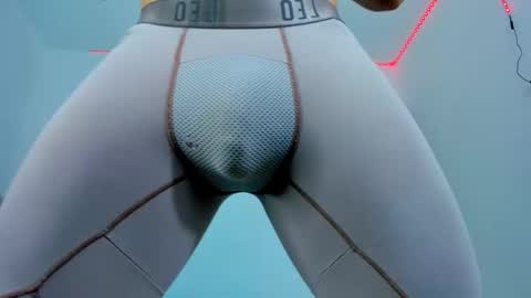 Snapshot of diego__cruz chatting on 10-25-25, 01:40 Diego online show from 10-25-25, 01:40