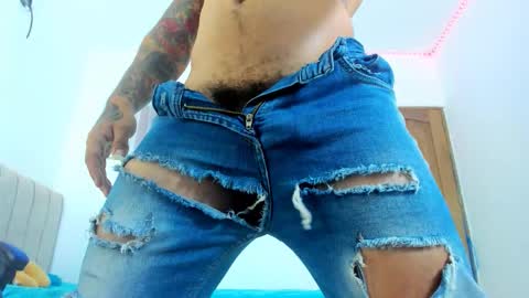 Snapshot of diego__cruz chatting on 11-01-25, 11:12 Diego online show from 11-01-25, 11:12