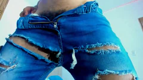 Snapshot of diego__cruz chatting on 11-26-25, 11:00 Diego online show from 11-26-25, 11:00