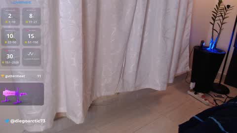 Snapshot of diegoarctic chatting on 01-10-25, 01:21 alexander online show from 01-10-25, 01:21