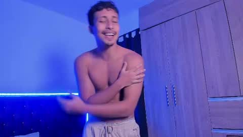 Snapshot of diegsz_ chatting on 06-12-26, 06:40 diego online show from 06-12-26, 06:40