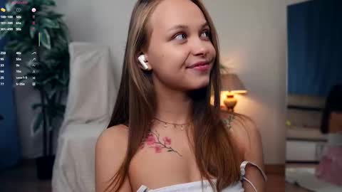 Elwyna online show from 09-10-25, 07:25