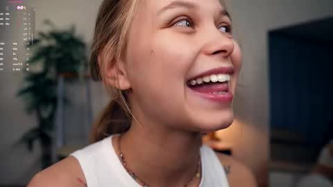 Elwyna online show from 09-24-25, 06:44