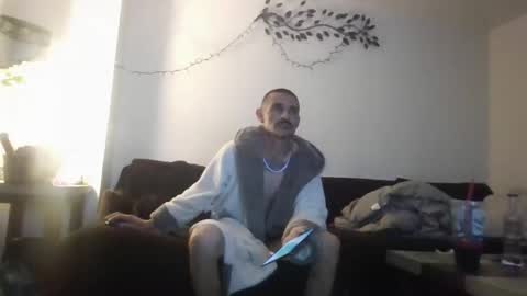 Snapshot of dig1984 chatting on 11-02-25, 01:35 dig1984 online show from 11-02-25, 01:35