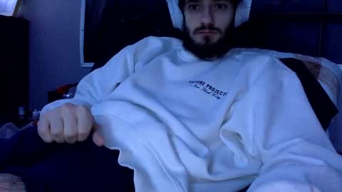 Snapshot of digbicknik chatting on 02-04-25, 11:05 digbicknik online show from 02-04-25, 11:05