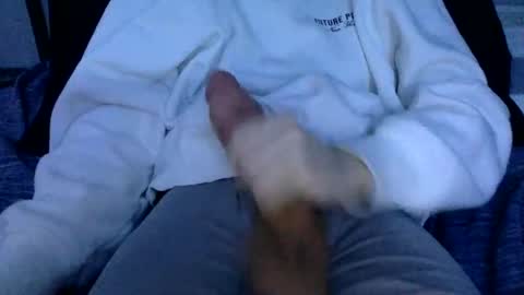 Snapshot of digbicknik chatting on 02-19-25, 05:16 digbicknik online show from 02-19-25, 05:16