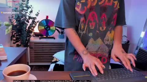 Estef  Ger     online show from 03-31-26, 08:42