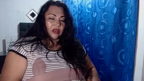 Snapshot of dihayara chatting on 02-08-25, 04:25 Mariana online show from 02-08-25, 04:25