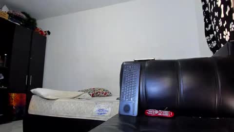 diiego_xxx online show from 11-02-25, 09:06