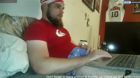 Snapshot of dikdowndaddy chatting on 07-05-26, 07:37 Daddy online show from 07-05-26, 07:37