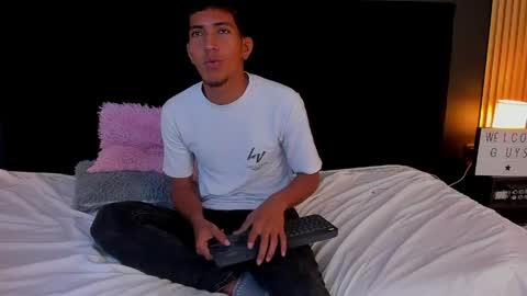 DILAN online show from 05-21-26, 03:30