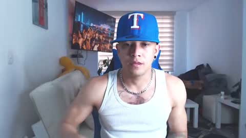Snapshot of dilanxxx8888 chatting on 02-21-26, 09:05 dilanxxx8888 online show from 02-21-26, 09:05