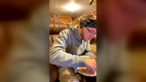 Snapshot of dilf_96 chatting on 02-03-26, 06:40 Daddy online show from 02-03-26, 06:40