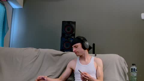 Dilldough405 online show from 12-28-24, 10:02