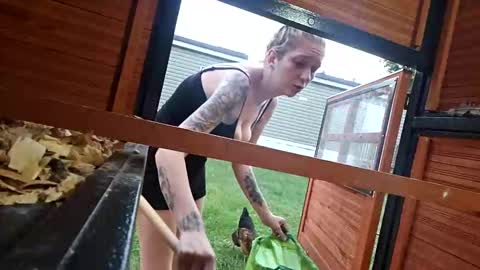 Sofie online show from 09-28-25, 11:21