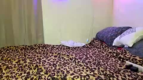 Snapshot of dimepiecexxx chatting on 06-19-26, 07:12 Sofie online show from 06-19-26, 07:12