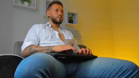 Angel Dimitri online show from 09-25-25, 08:56