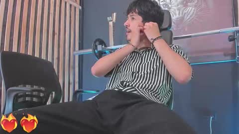 Dimitri online show from 10-24-25, 08:38