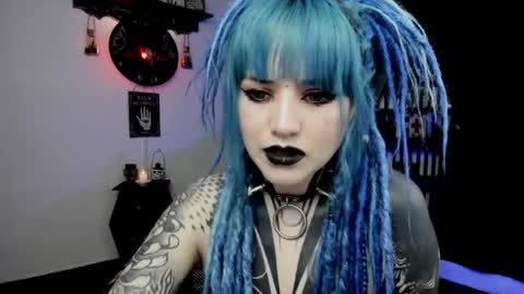 Snapshot of dimmuanddarkness chatting on 01-10-26, 09:33 dimmuanddarkness online show from 01-10-26, 09:33