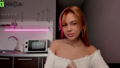 Snapshot of din_star chatting on 03-13-26, 07:04 Dina online show from 03-13-26, 07:04