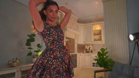 Snapshot of dinacaguimbal chatting on 05-08-26, 12:32 Dina and ill be glad to be here with you follow to me online show from 05-08-26, 12:32