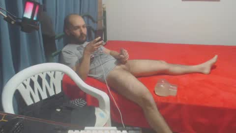 Snapshot of dinchtcams chatting on 01-22-25, 11:34 Dincht online show from 01-22-25, 11:34